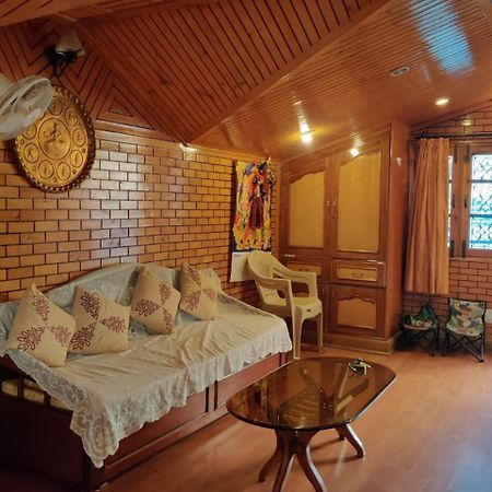 Mehdudia Guest House Шімла Екстер'єр фото