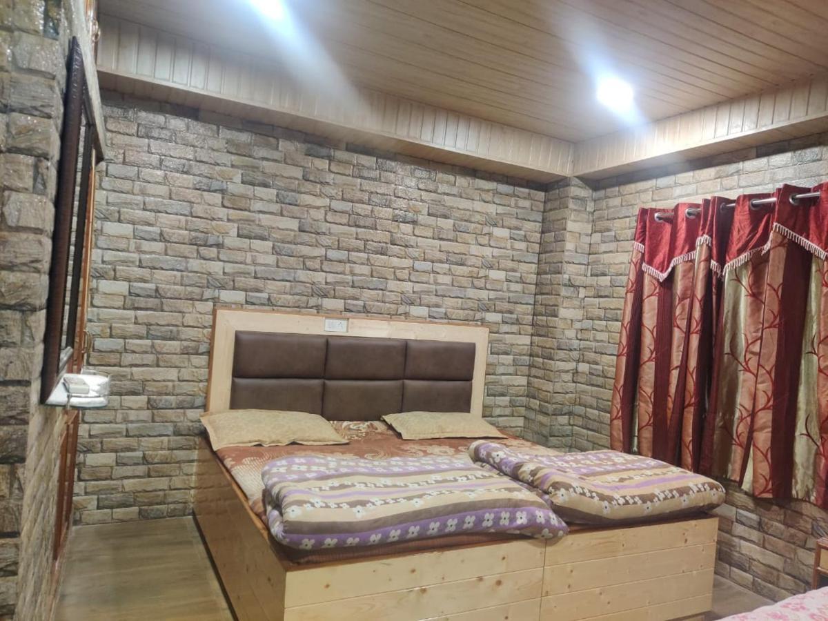 Mehdudia Guest House Шімла Екстер'єр фото