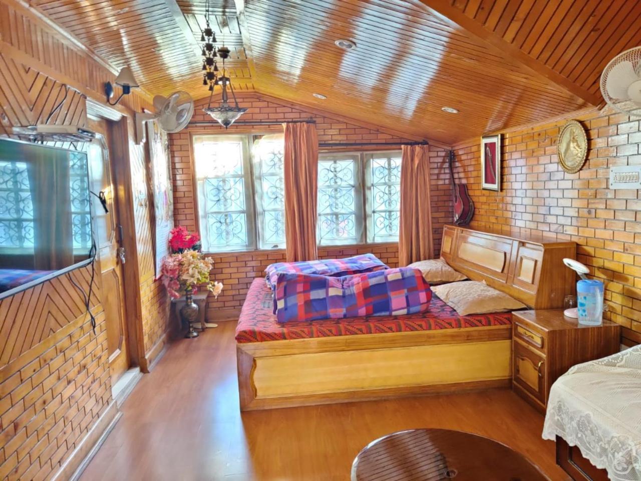 Mehdudia Guest House Шімла Екстер'єр фото